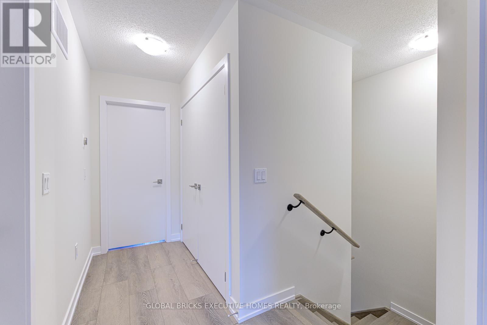 1345 Kaniv Street, Oakville, Ontario  L6M 5R3 - Photo 25 - W13598716