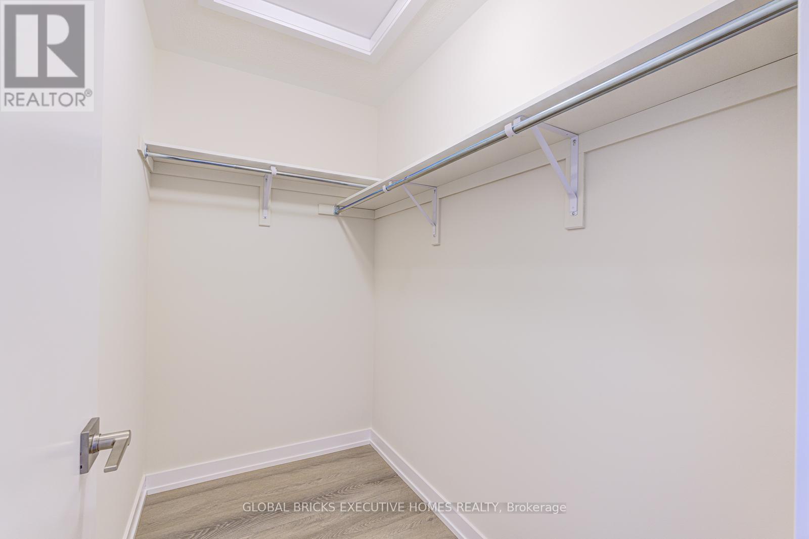 1345 Kaniv Street, Oakville, Ontario  L6M 5R3 - Photo 33 - W13598716