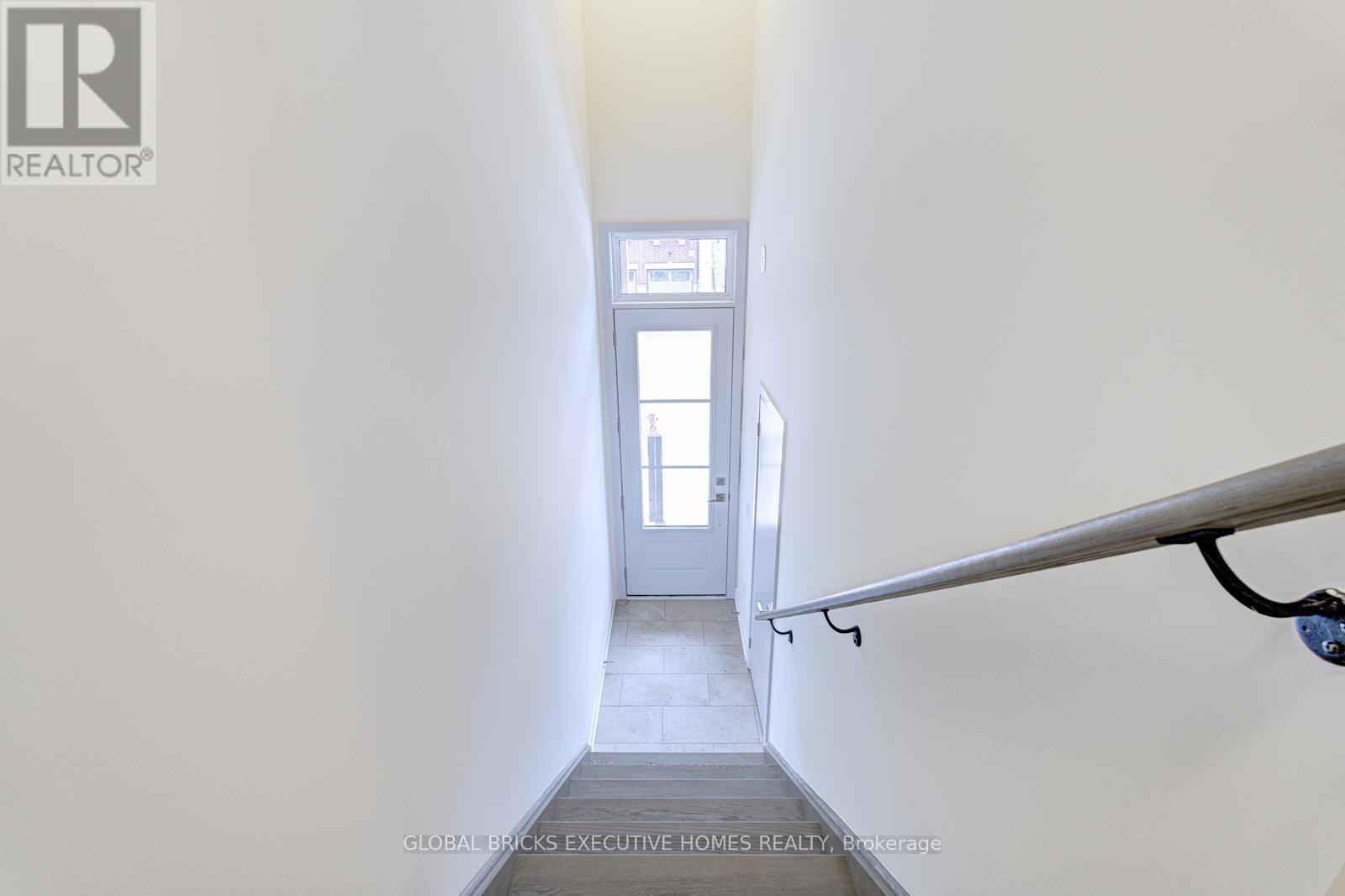 1345 Kaniv Street, Oakville, Ontario  L6M 5R3 - Photo 6 - W13598716