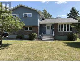 952 Russell BAY, Fort Frances, Ontario