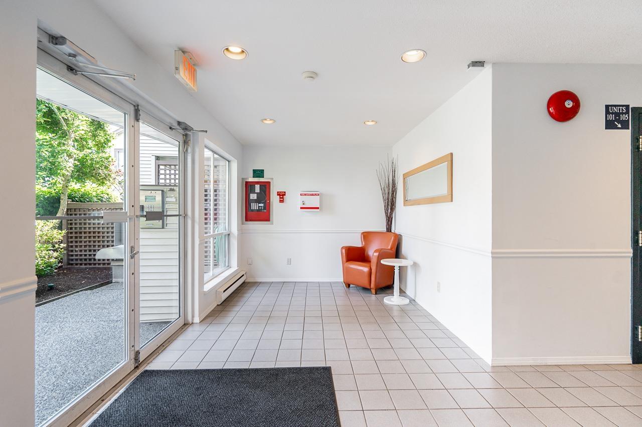 104 15991 Thrift Avenue, White Rock, British Columbia  V4B 2M9 - Photo 27 - R3142012