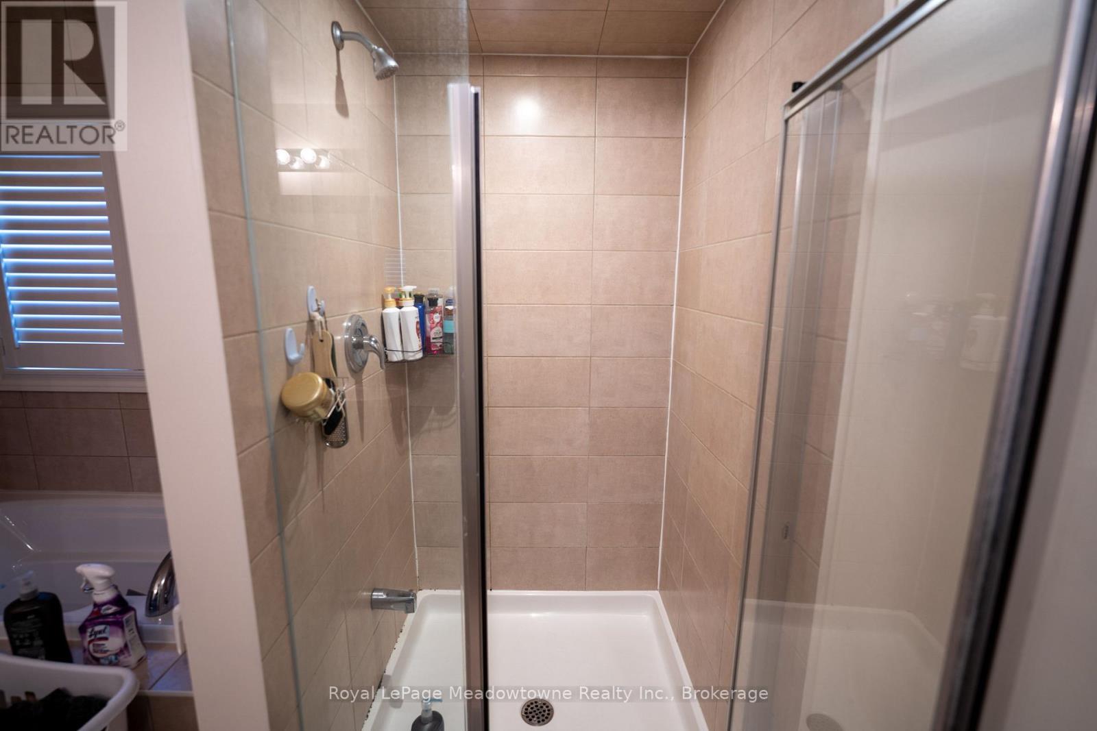 1528 Chretien Street, Milton (Fo Ford), Ontario  L9E 1H2 - Photo 26 - W13598818