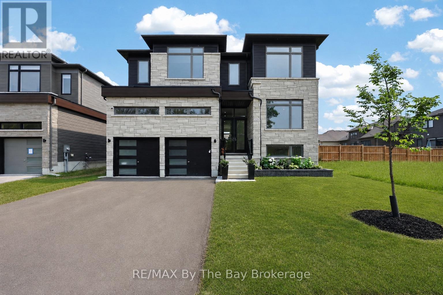 222 MAPLESIDE DRIVE, Wasaga Beach, Ontario