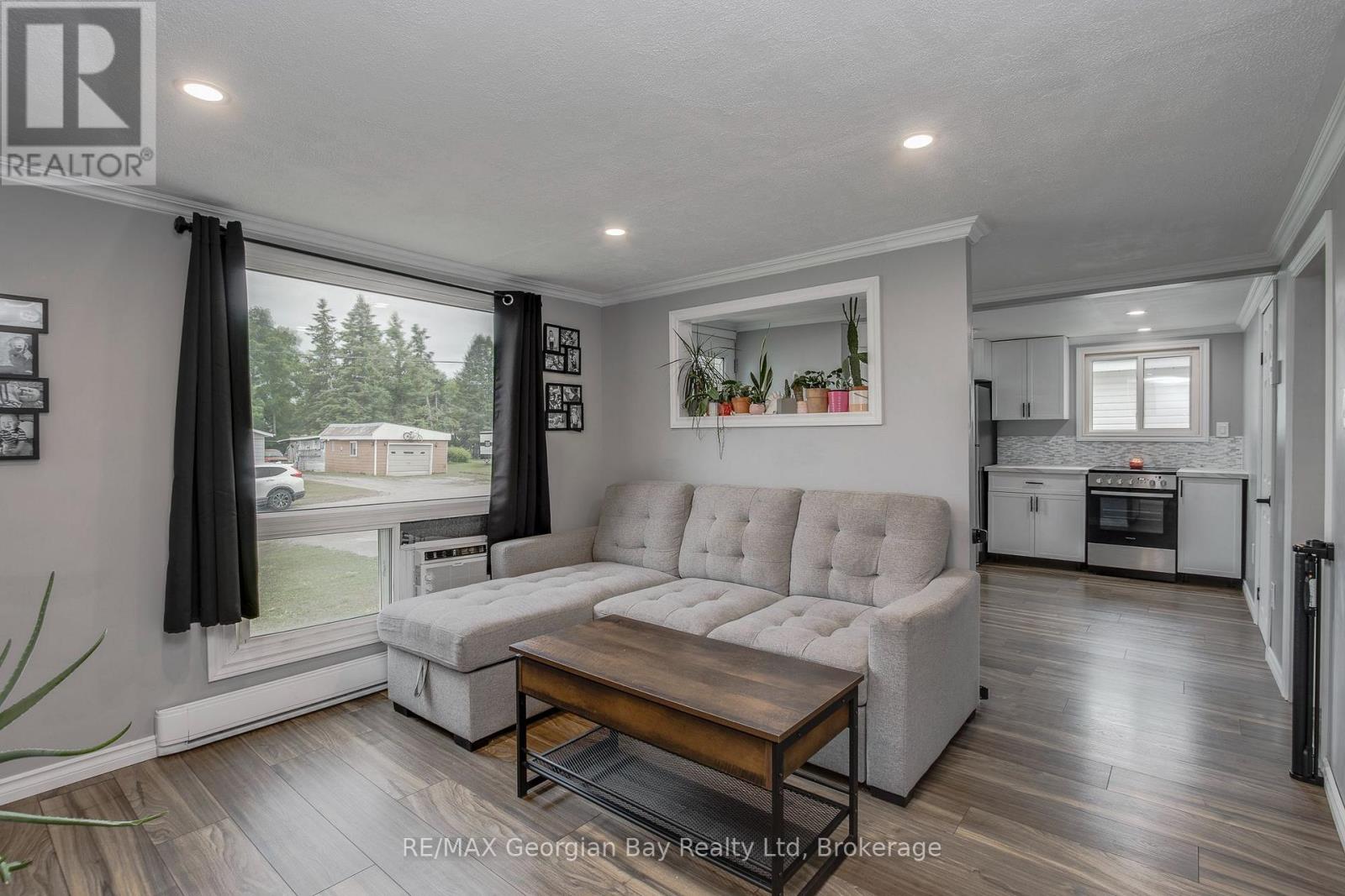 350 Mcnicoll Street, Tay, Ontario  L0K 1R0 - Photo 9 - S13598820