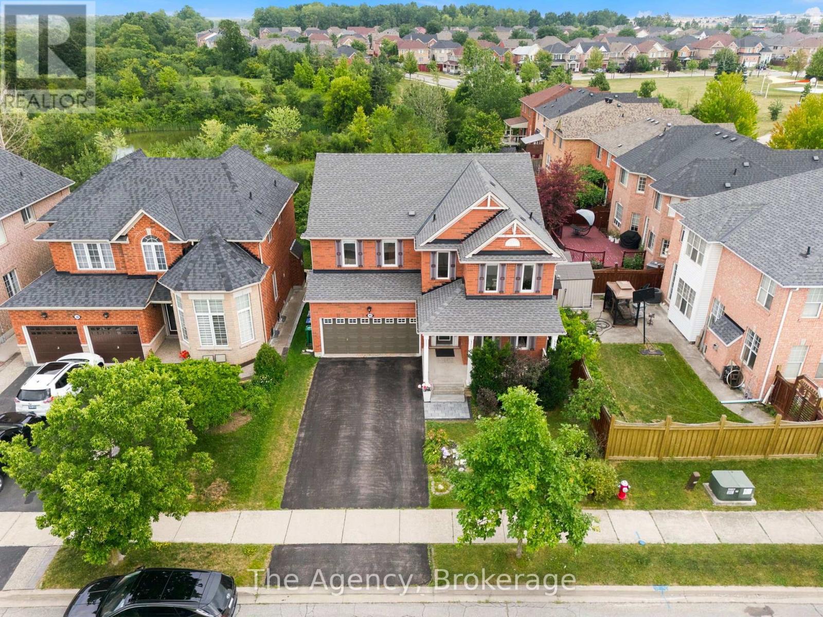 40 Catchfly Crescent, Brampton, Ontario  L6P 2H9 - Photo 3 - W13599012