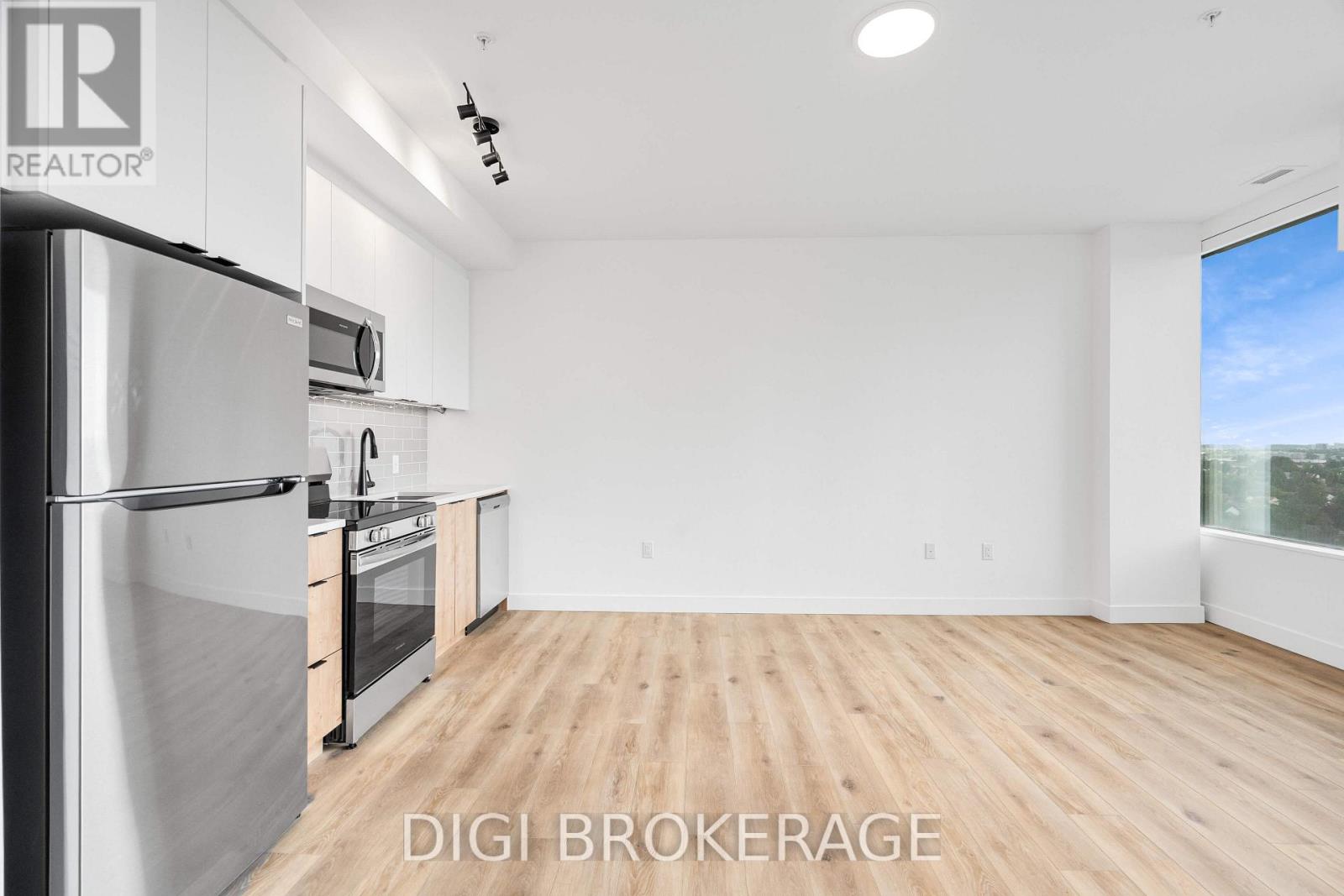 815 - 1600 James Naismith Drive, Ottawa, Ontario  K1B 5N8 - Photo 2 - X13598838