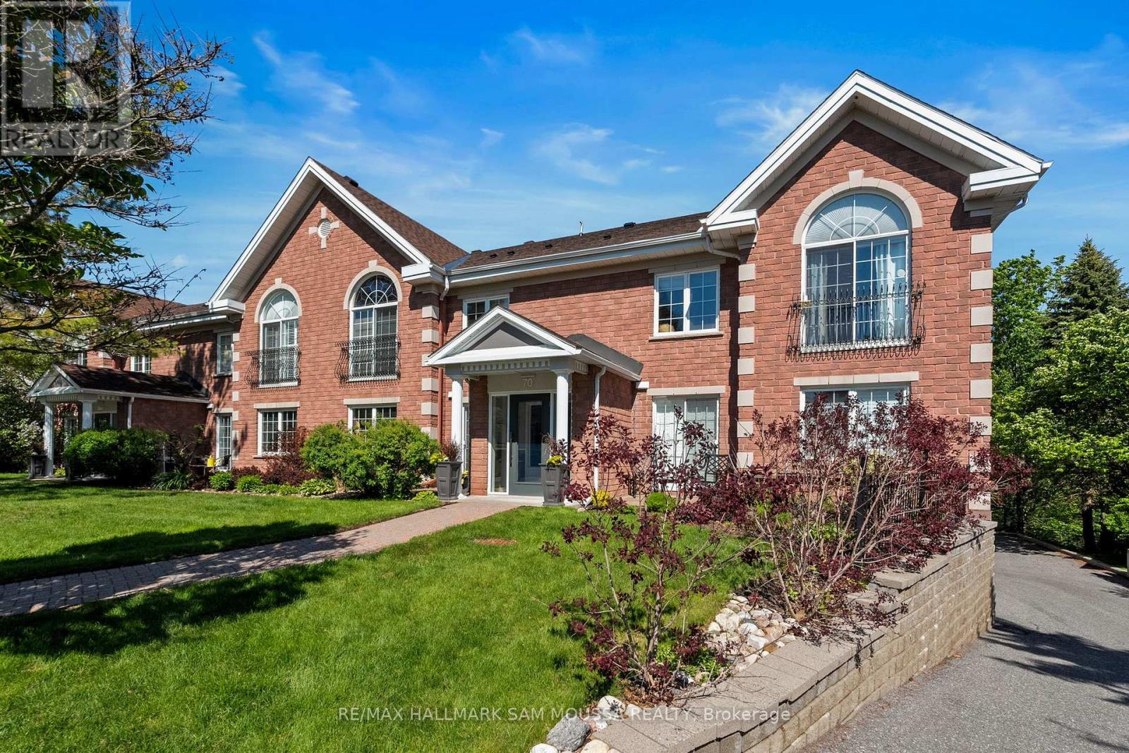 1c - 70 Robson Court, Ottawa, Ontario  K2K 2W1 - Photo 2 - X13598920