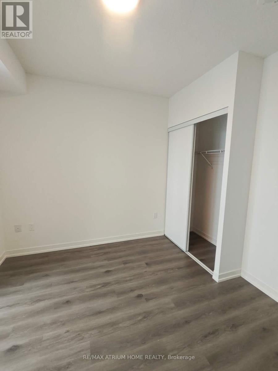 3016 - 28 Interchange Way, Vaughan (Vaughan Corporate Centre), Ontario  L4K 0P8 - Photo 3 - N13598998
