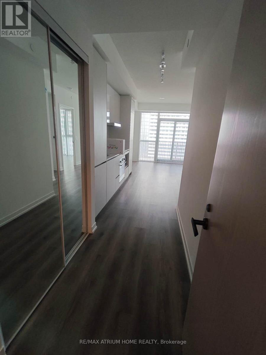 3016 - 28 Interchange Way, Vaughan (Vaughan Corporate Centre), Ontario  L4K 0P8 - Photo 5 - N13598998