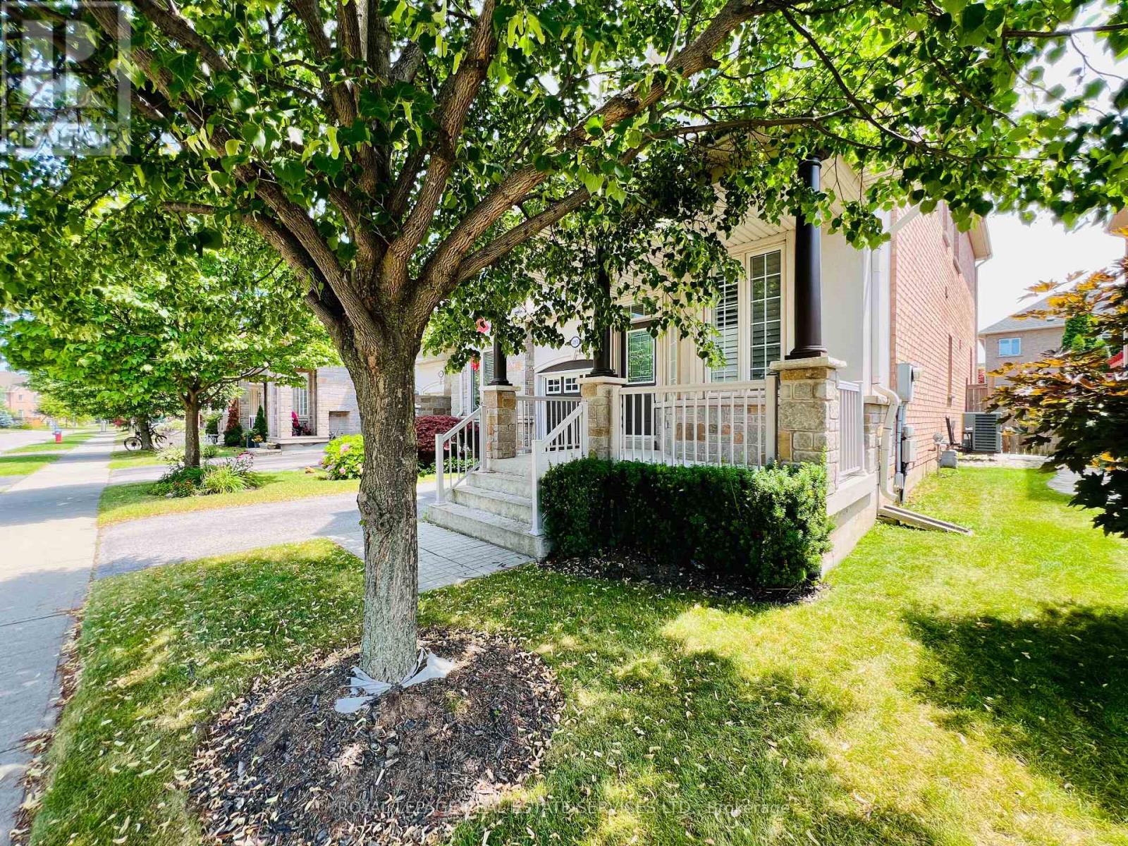 3463 Whilabout Terrace, Oakville, Ontario  L6L 0A7 - Photo 4 - W13598728