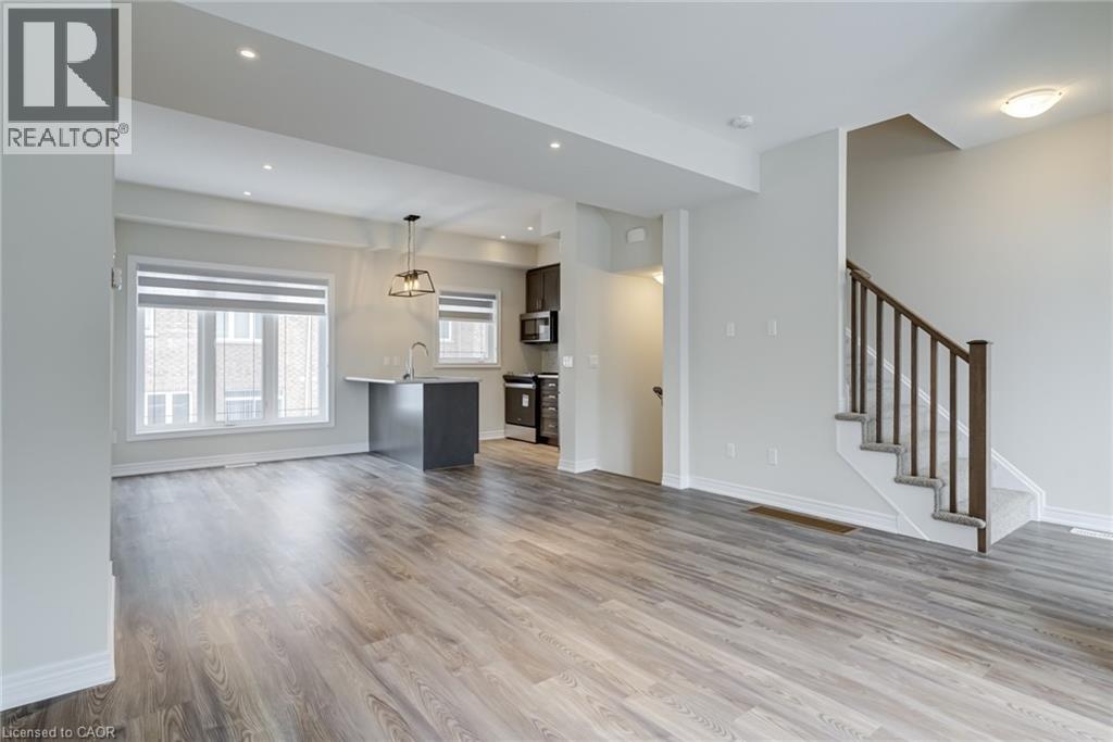 19 Picardy Drive Unit# 22, Stoney Creek, Ontario  L8J 2T7 - Photo 13 - 40850422