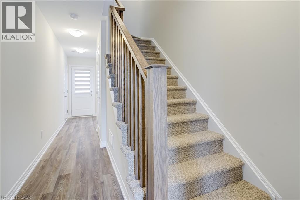 19 Picardy Drive Unit# 22, Stoney Creek, Ontario  L8J 2T7 - Photo 2 - 40850422