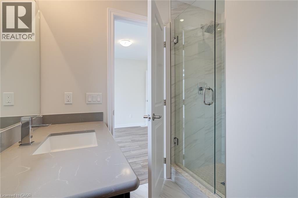 19 Picardy Drive Unit# 22, Stoney Creek, Ontario  L8J 2T7 - Photo 22 - 40850422