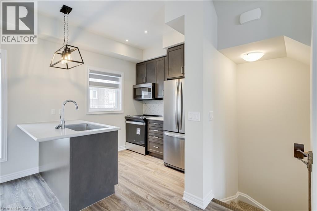 19 Picardy Drive Unit# 22, Stoney Creek, Ontario  L8J 2T7 - Photo 5 - 40850422
