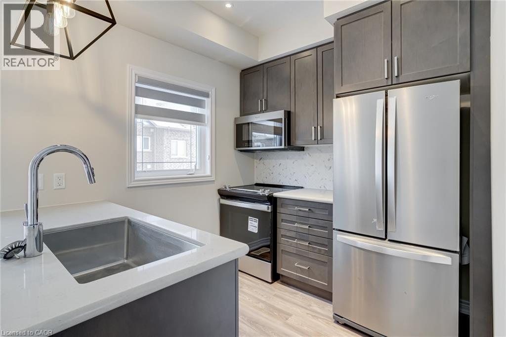 19 Picardy Drive Unit# 22, Stoney Creek, Ontario  L8J 2T7 - Photo 6 - 40850422