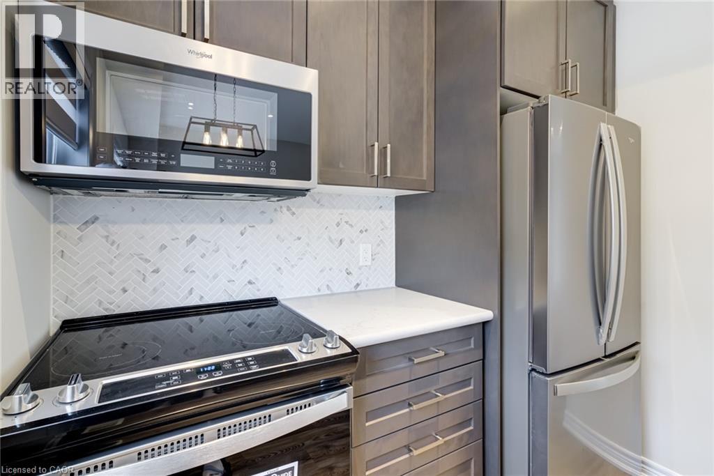 19 Picardy Drive Unit# 22, Stoney Creek, Ontario  L8J 2T7 - Photo 8 - 40850422