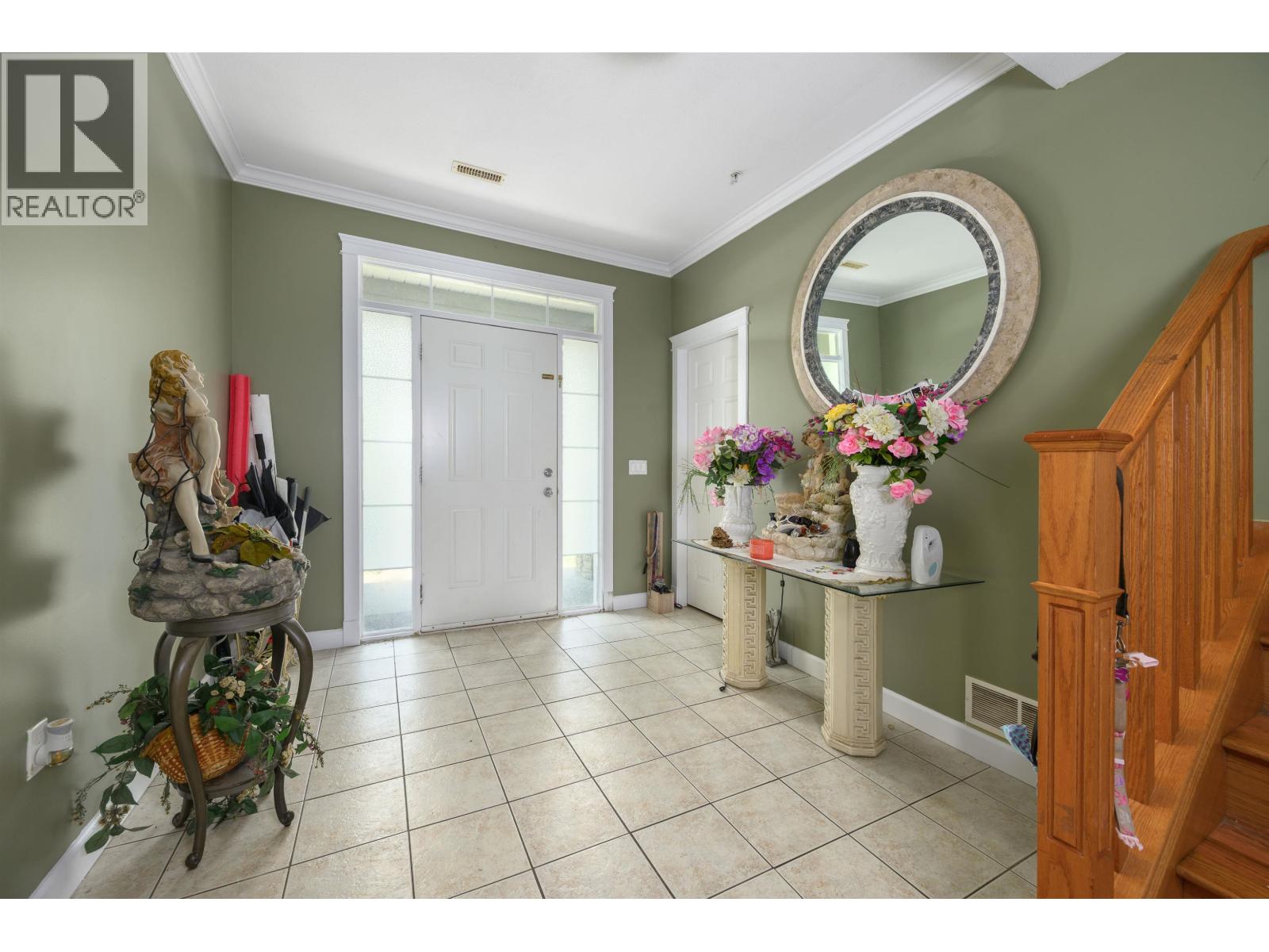 11382 240 Street, Maple Ridge, British Columbia  V2W 0B4 - Photo 2 - R3149327