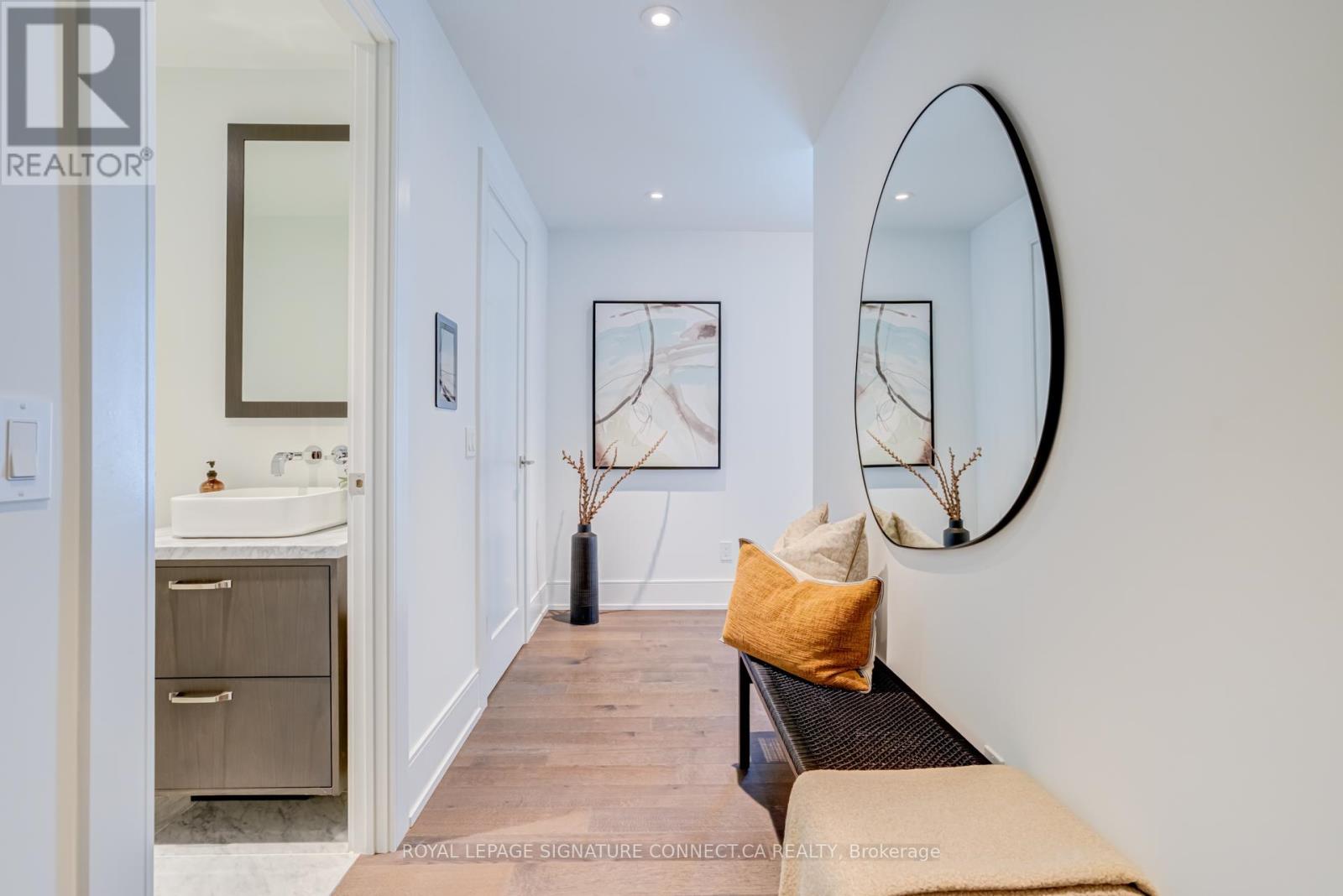 410 - 455 Wellington Street, Toronto, Ontario  M5J 2R2 - Photo 6 - C13506962