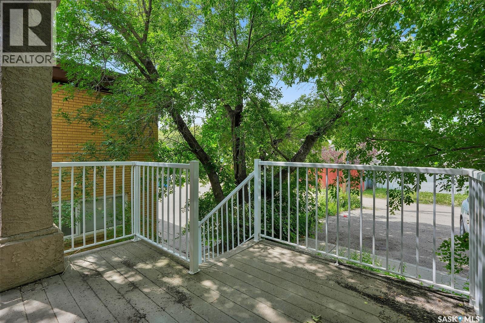 3876 Robinson Street, Regina, Saskatchewan  S4S 3C6 - Photo 25 - SK043516
