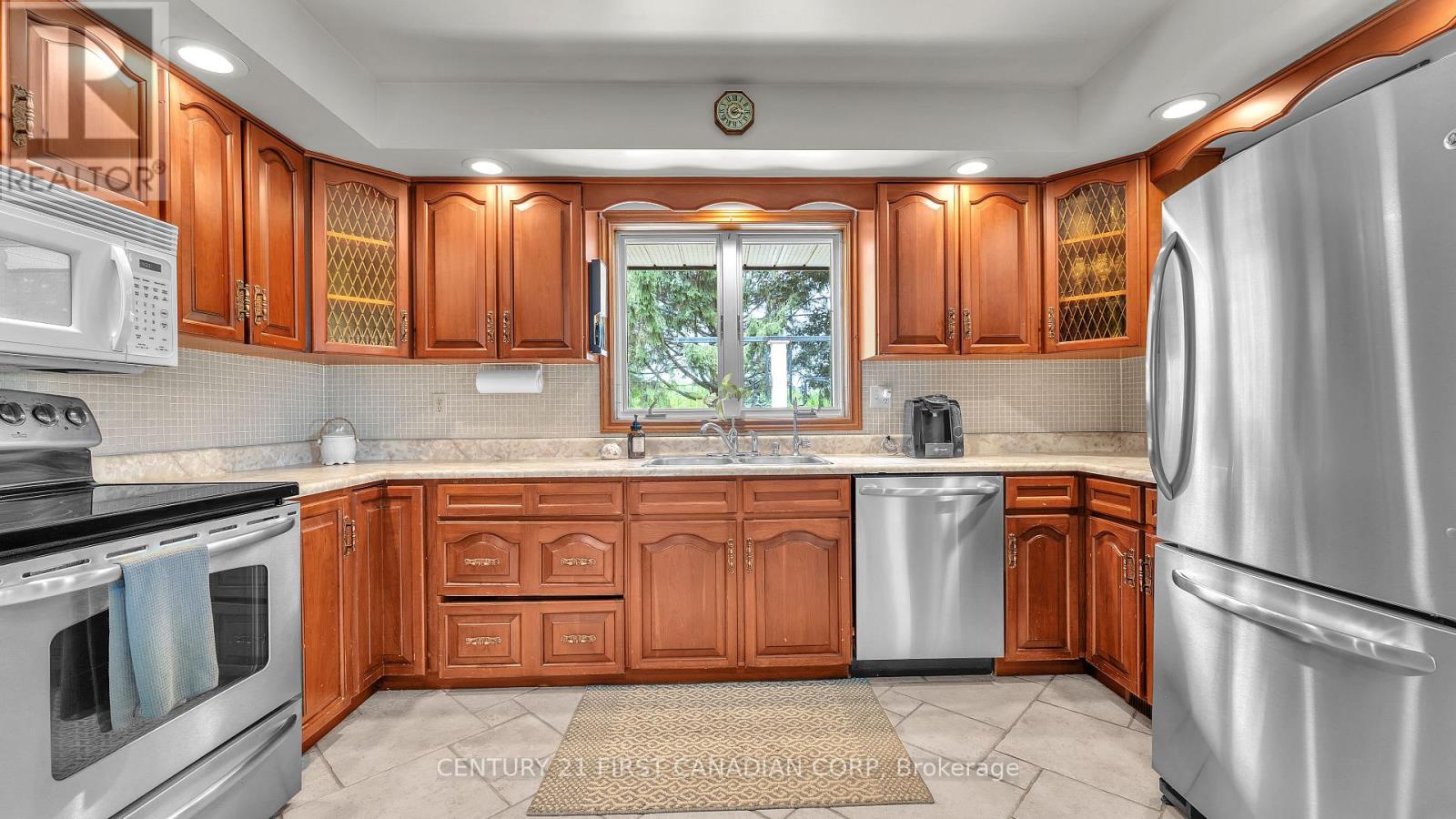 29159 Lakeview Line, Dutton/dunwich, Ontario N0L 2M0 - Photo 6 - X13599336