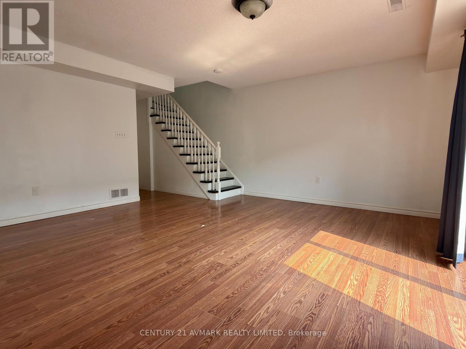 4363 Arejay Avenue, Lincoln (Beamsville), Ontario  L0R 1B6 - Photo 13 - X13599390