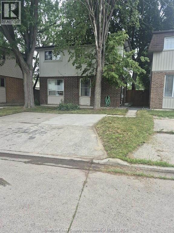 9370 Aire Court, Windsor, Ontario  N8S 4E6 - Photo 1 - 26017855