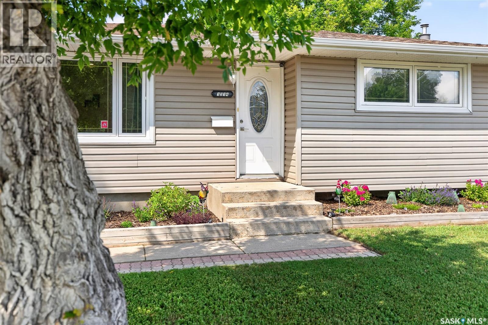 1314 Vaughan Street, Moose Jaw, Saskatchewan  S6H 5P7 - Photo 57 - SK043398
