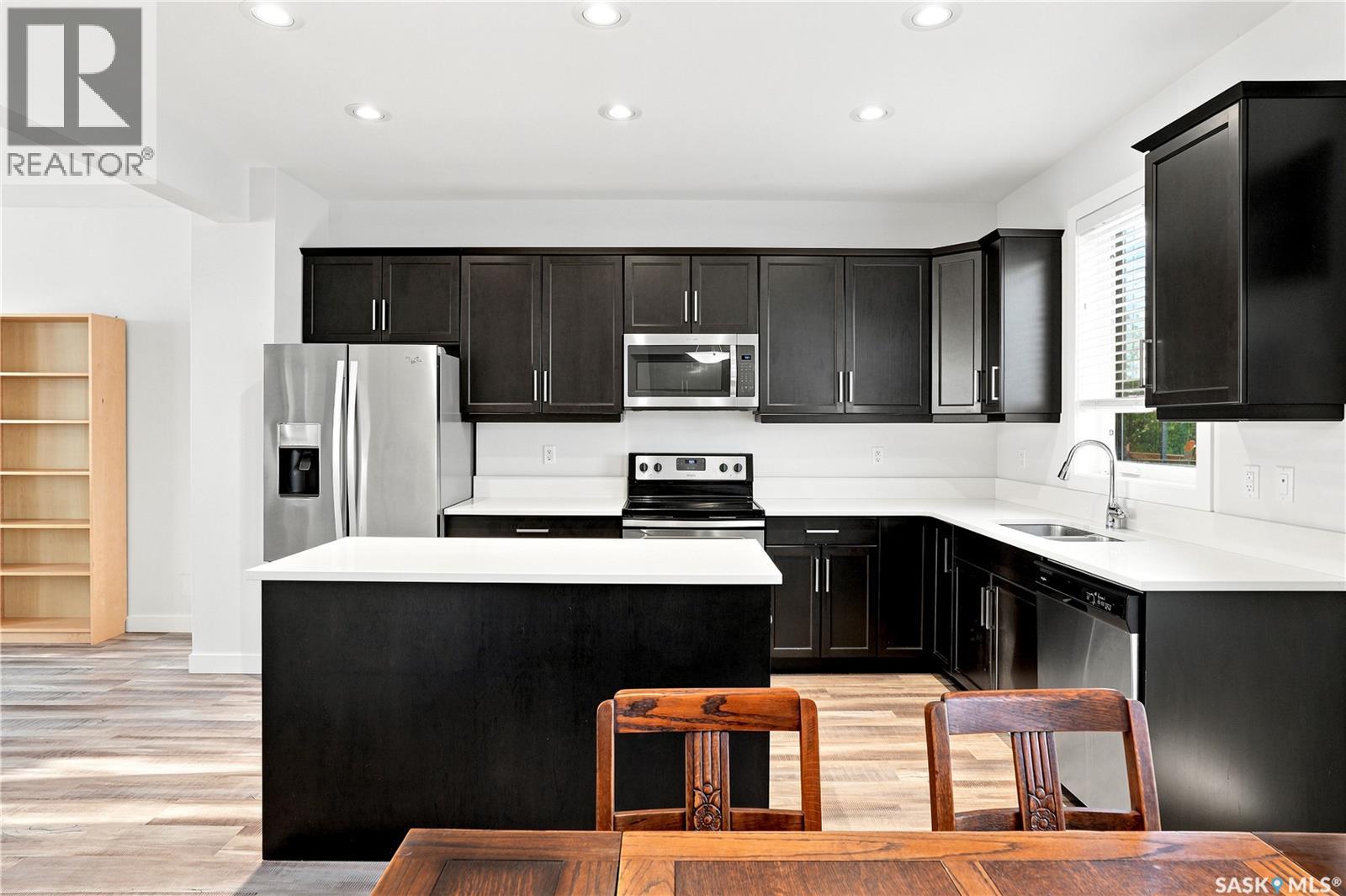 659 Secord Bend, Saskatoon, Saskatchewan  S7V 0M7 - Photo 18 - SK043096