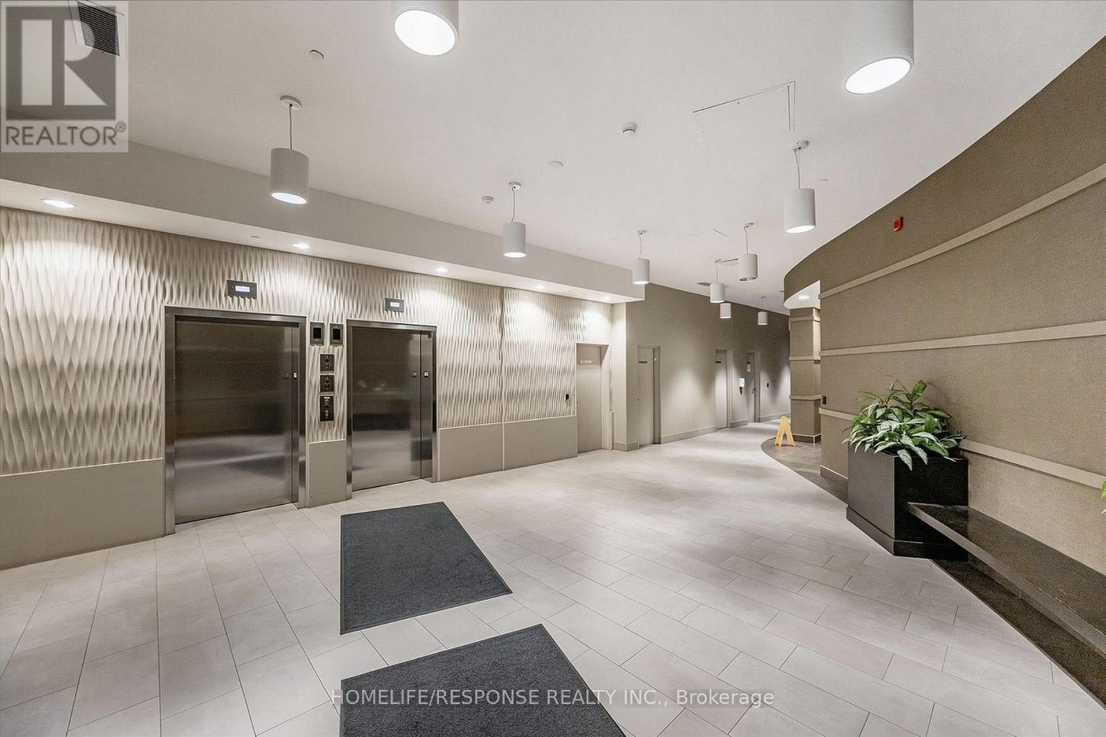 433 - 216 Oak Park Boulevard, Oakville, Ontario  L6H 0K3 - Photo 7 - W13593020