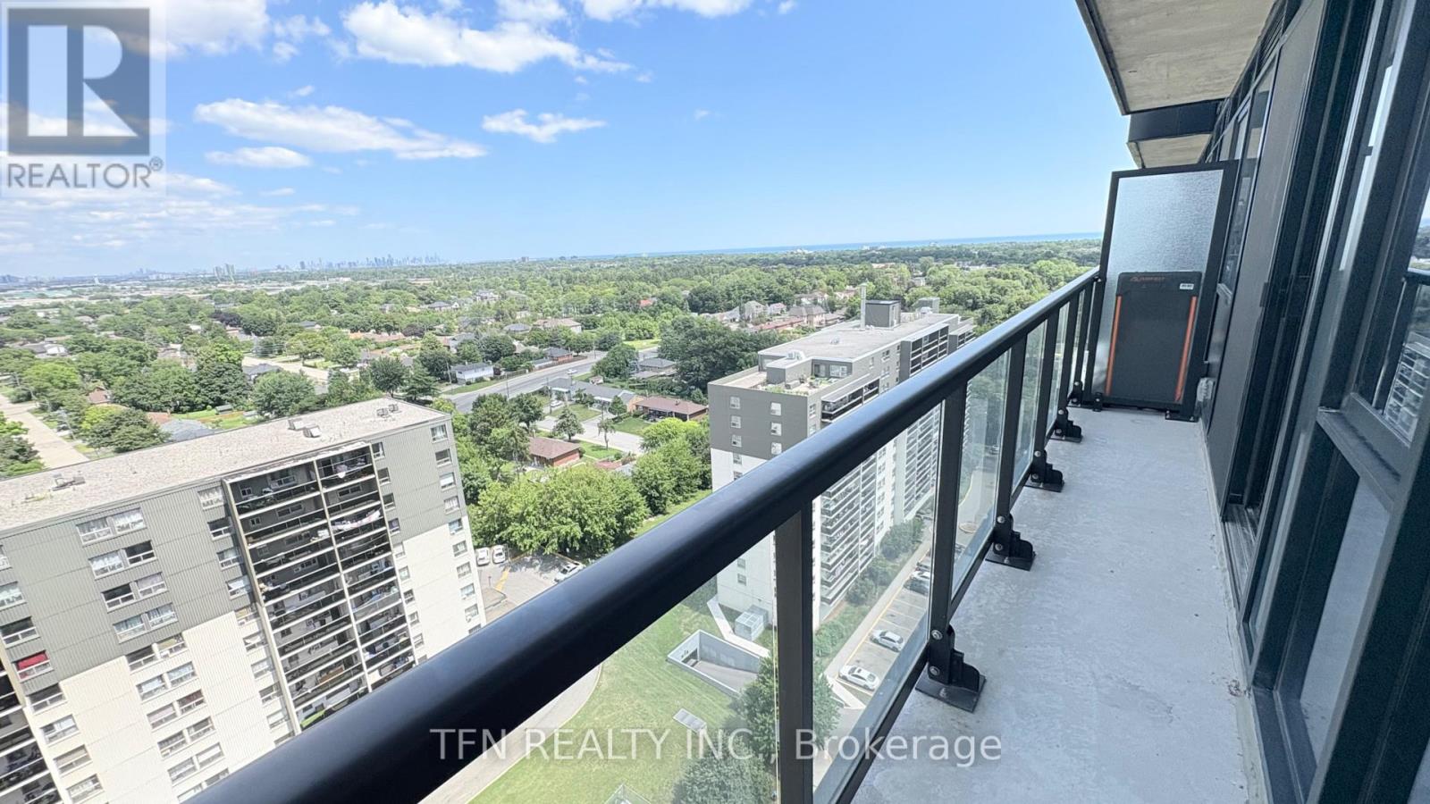 1611 - 86 Dundas Street E, Mississauga, Ontario  L5A 1W4 - Photo 11 - W13599252