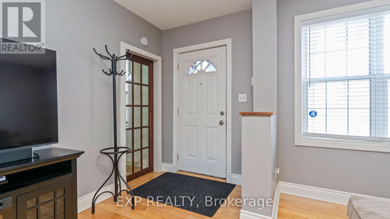 205 East Street, London East, Ontario  N5Z 2S1 - Photo 3 - X13599452