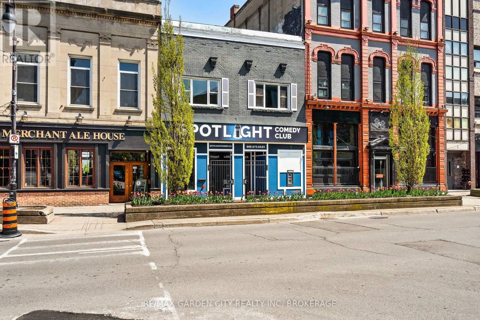 90 St. Paul Street, St. Catharines, Ontario  L2R 3M2 - Photo 1 - X13599446