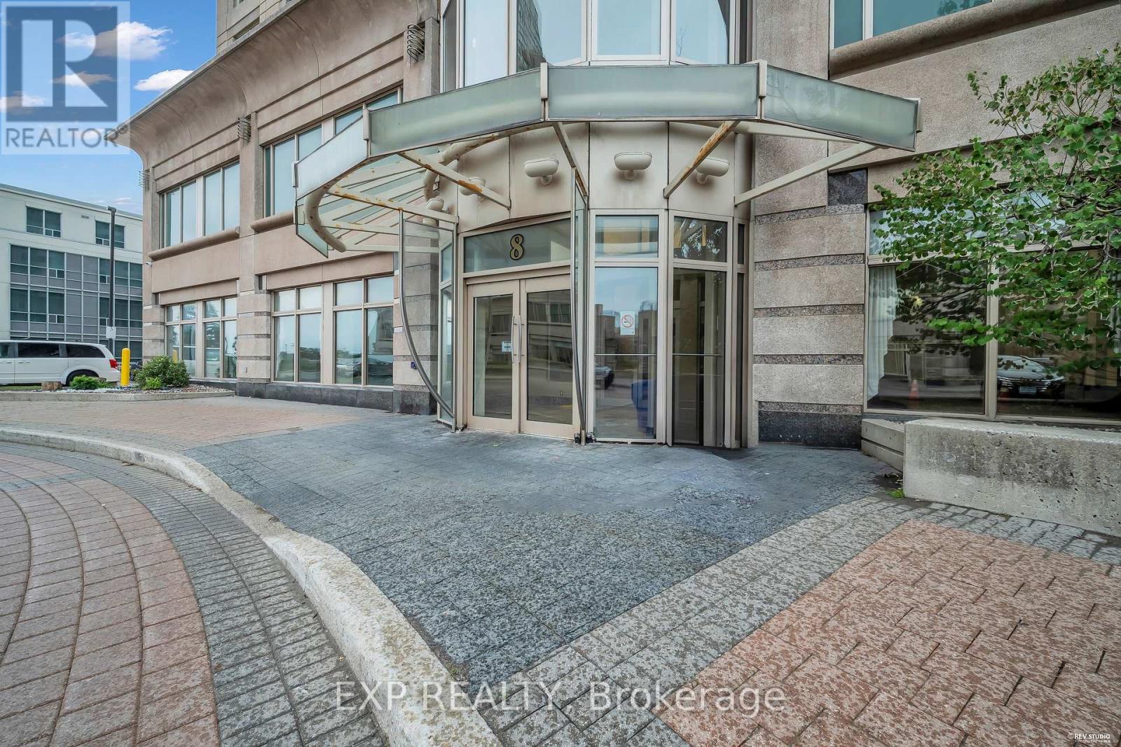1016 - 8 Lee Centre Drive N, Toronto, Ontario  M1H 3H8 - Photo 2 - E13599474