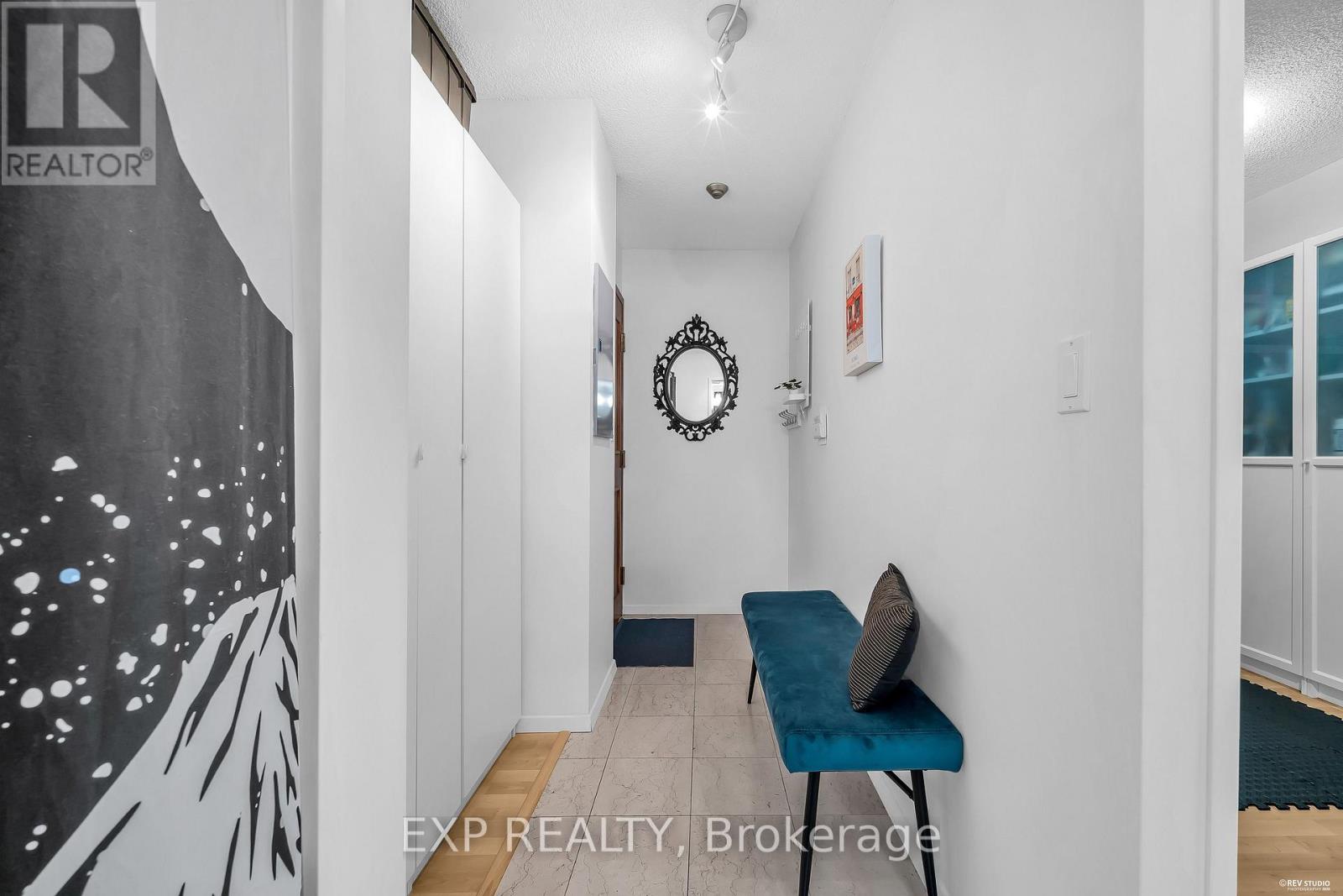 1016 - 8 Lee Centre Drive N, Toronto, Ontario  M1H 3H8 - Photo 5 - E13599474