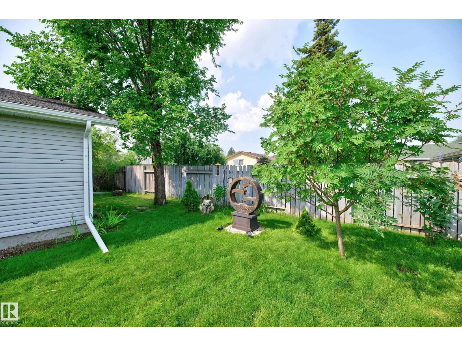 455 Huffman Cr NW, Edmonton, Alberta  T5A 4C7 - Photo 10 - E4500341