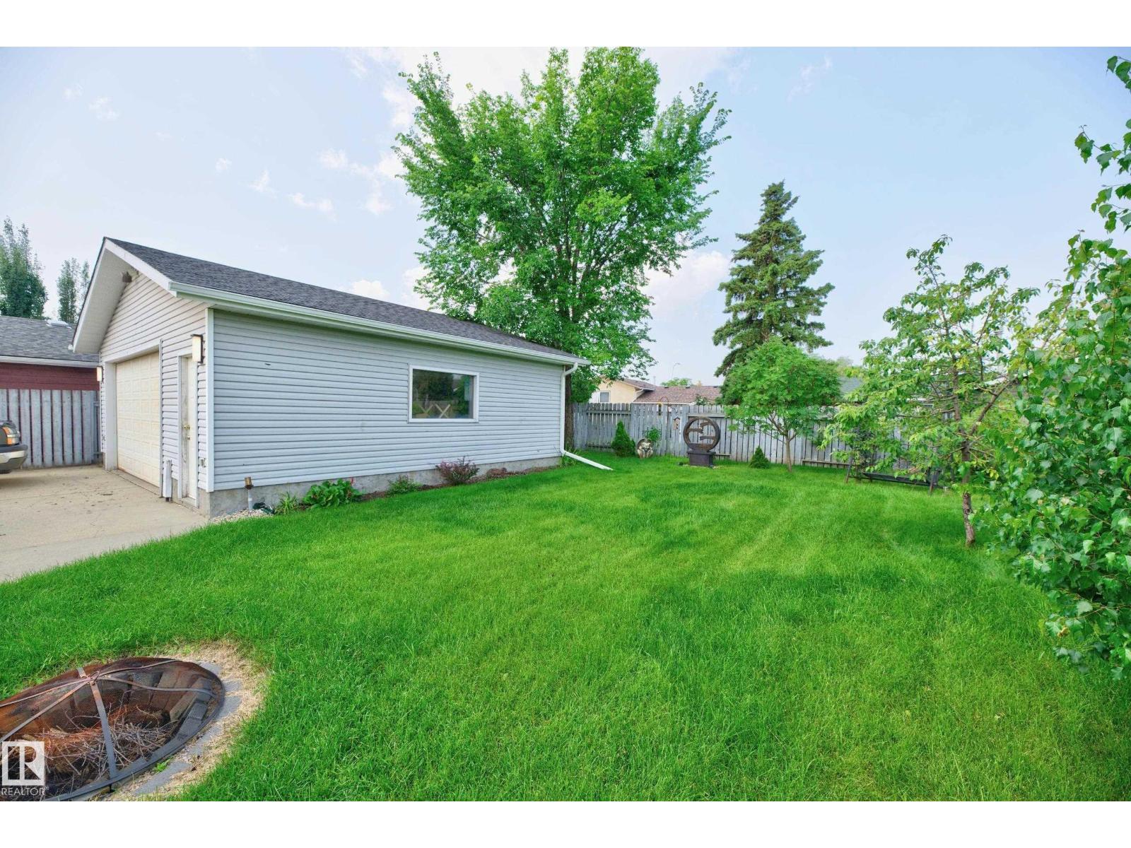 455 Huffman Cr NW, Edmonton, Alberta  T5A 4C7 - Photo 11 - E4500341