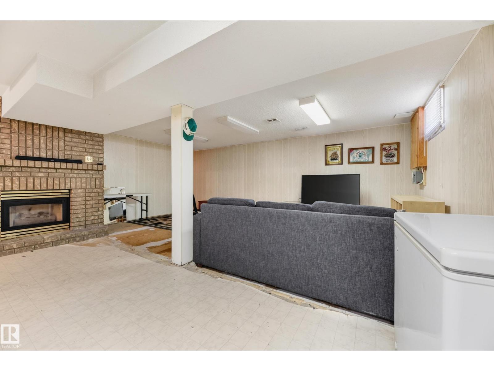 455 Huffman Cr NW, Edmonton, Alberta  T5A 4C7 - Photo 37 - E4500341
