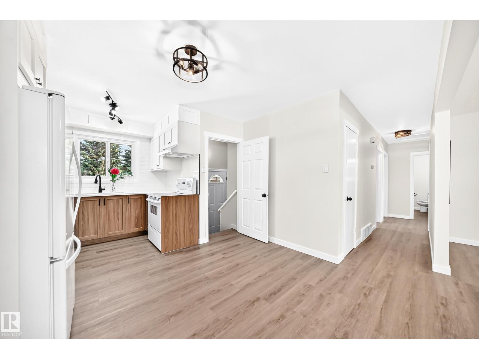 12819 107 St NW, Edmonton, Alberta  T5E 4V4 - Photo 12 - E4500342