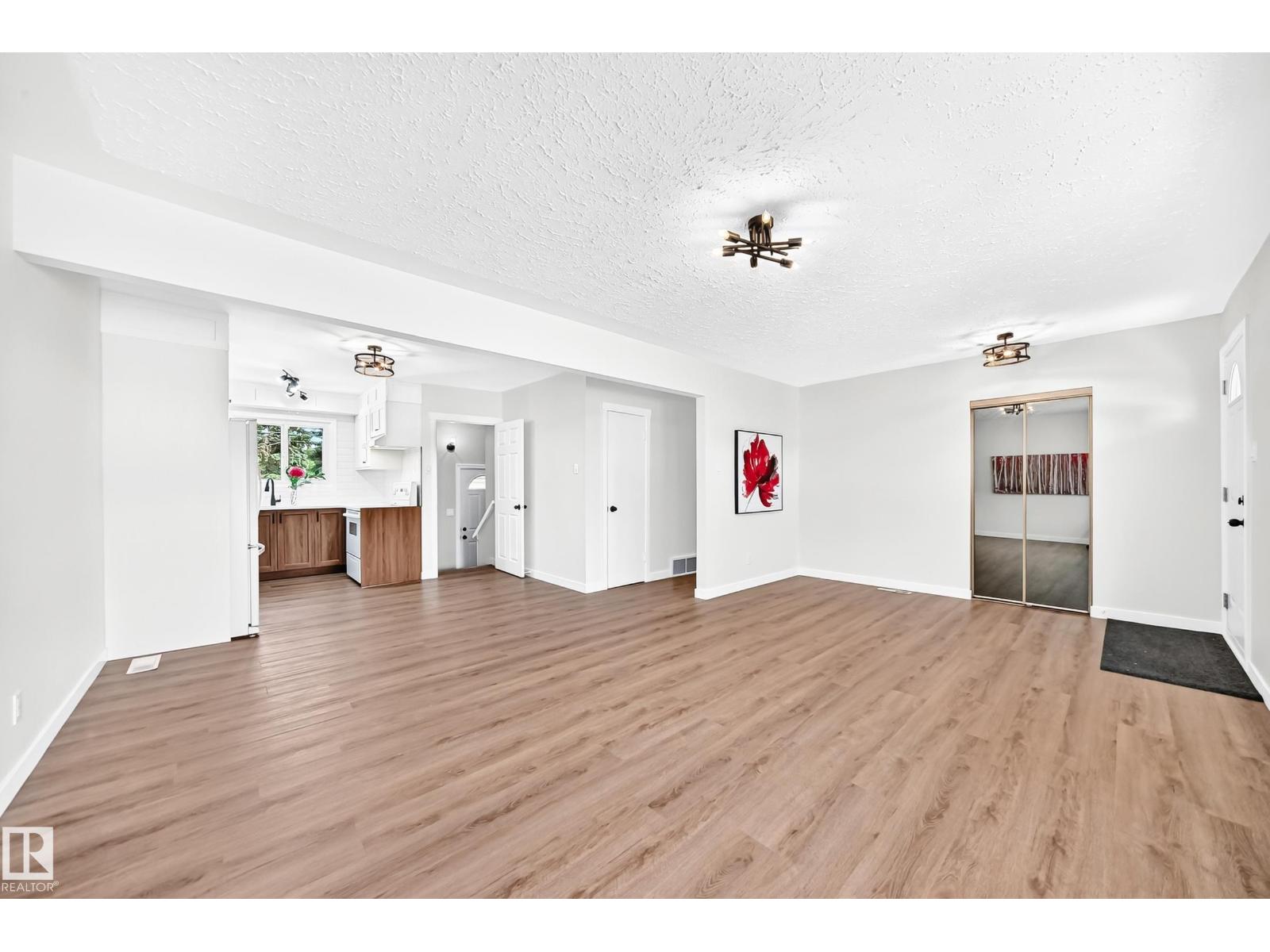 12819 107 St NW, Edmonton, Alberta  T5E 4V4 - Photo 17 - E4500342