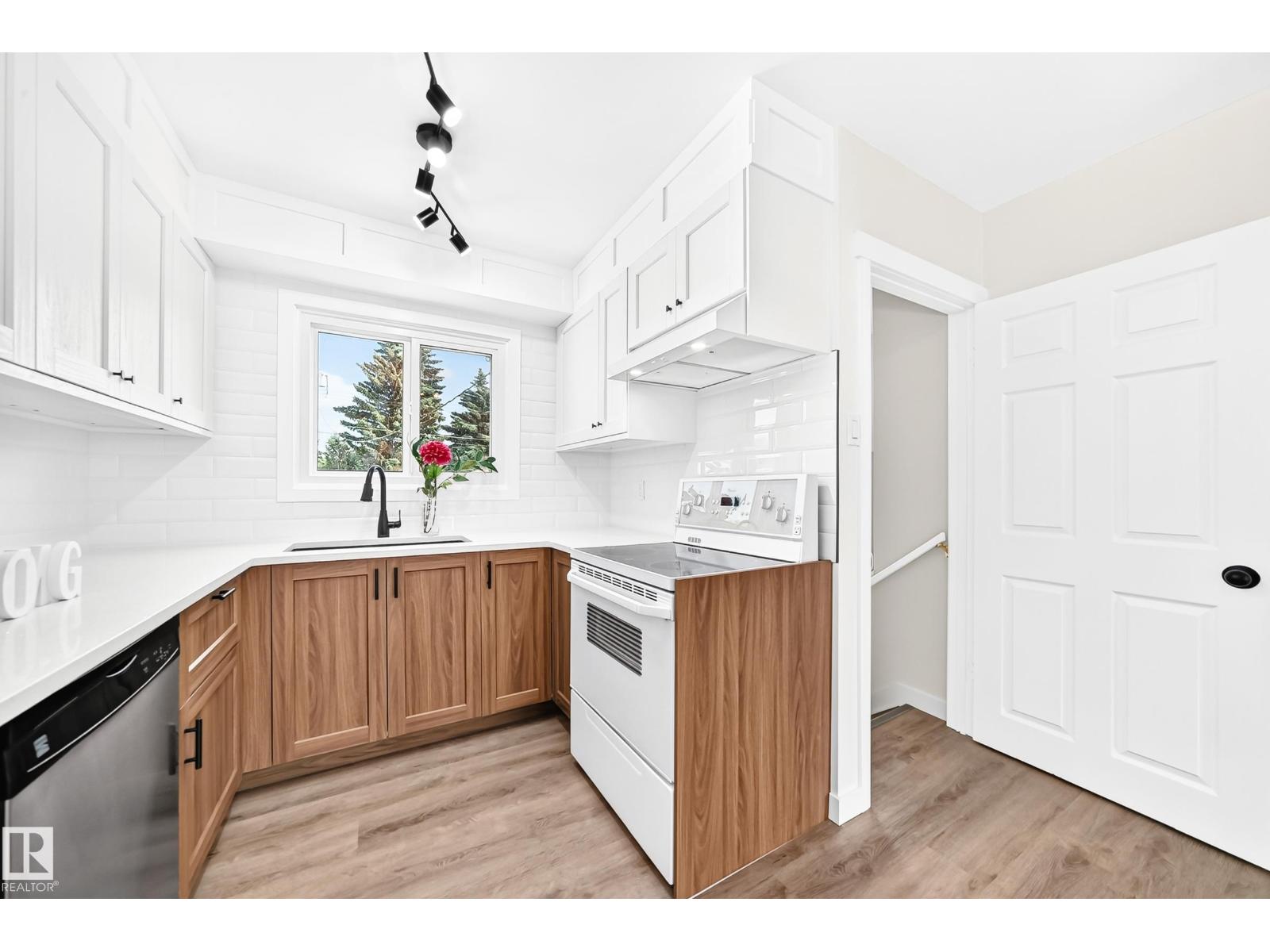 12819 107 St NW, Edmonton, Alberta  T5E 4V4 - Photo 8 - E4500342
