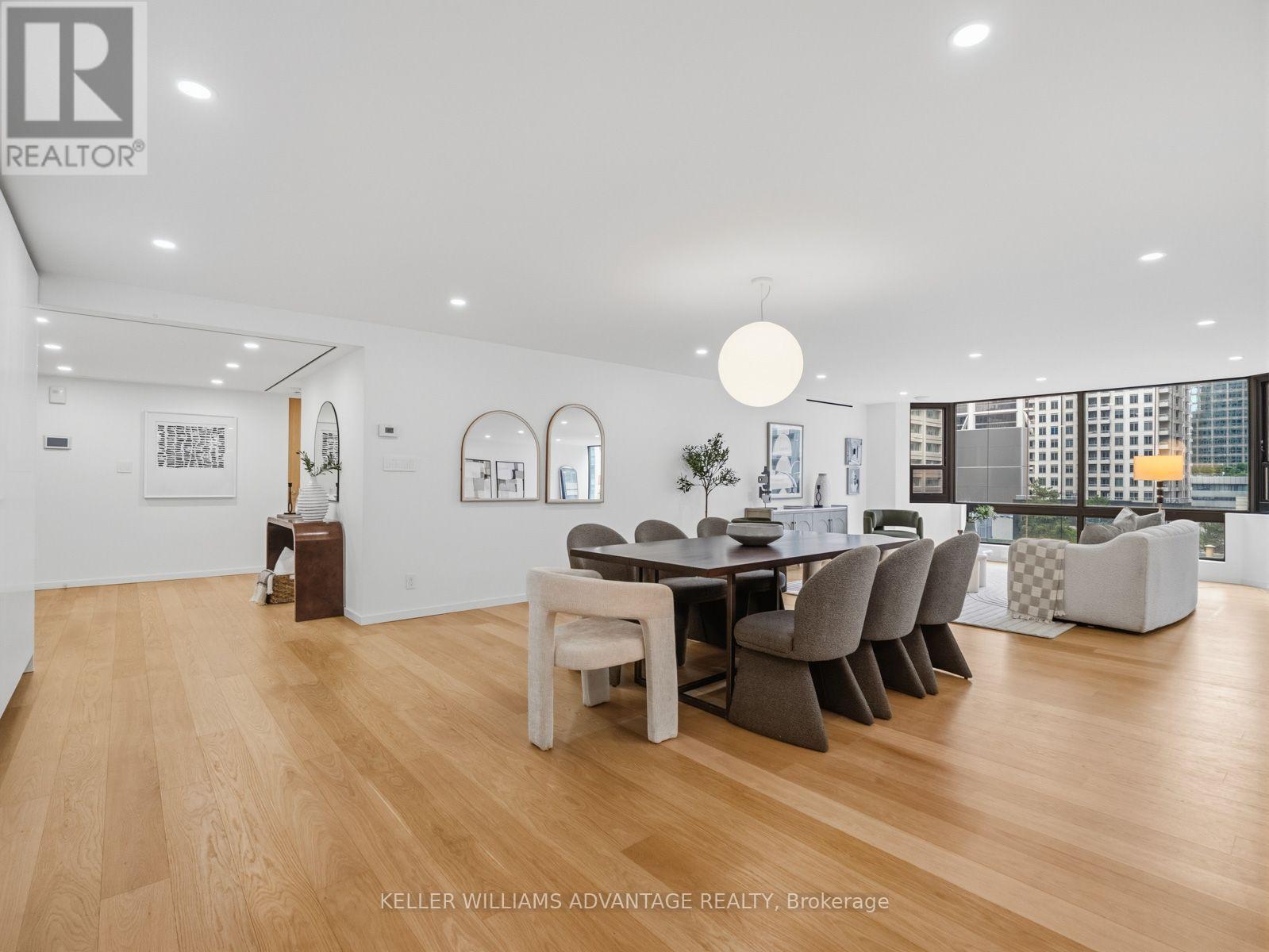 1002 - 1166 Bay Street, Toronto, Ontario  M5S 2X8 - Photo 13 - C13594260