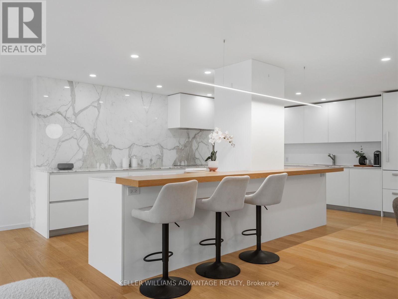 1002 - 1166 Bay Street, Toronto, Ontario  M5S 2X8 - Photo 12 - C13594260