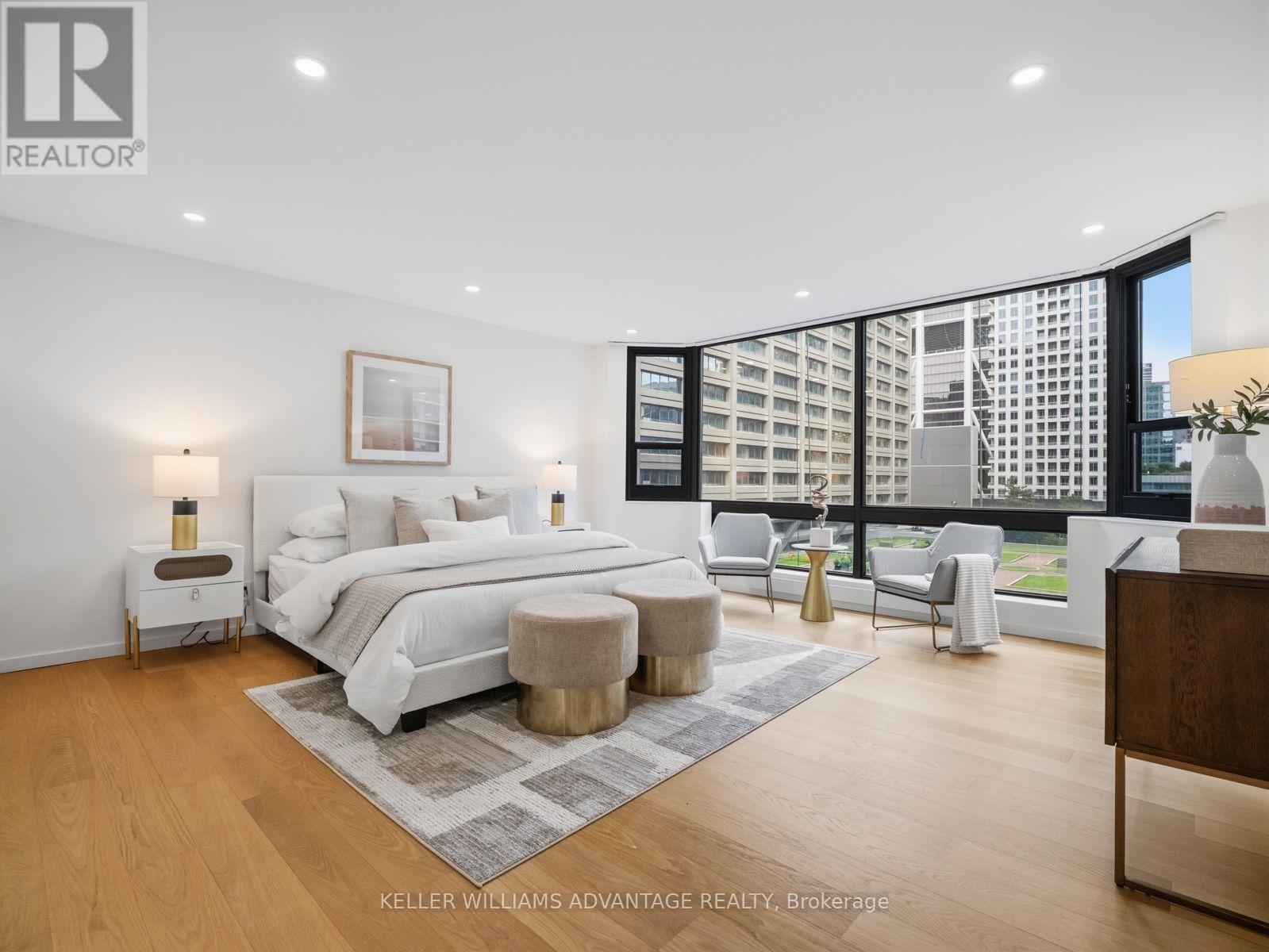 1002 - 1166 Bay Street, Toronto, Ontario  M5S 2X8 - Photo 21 - C13594260