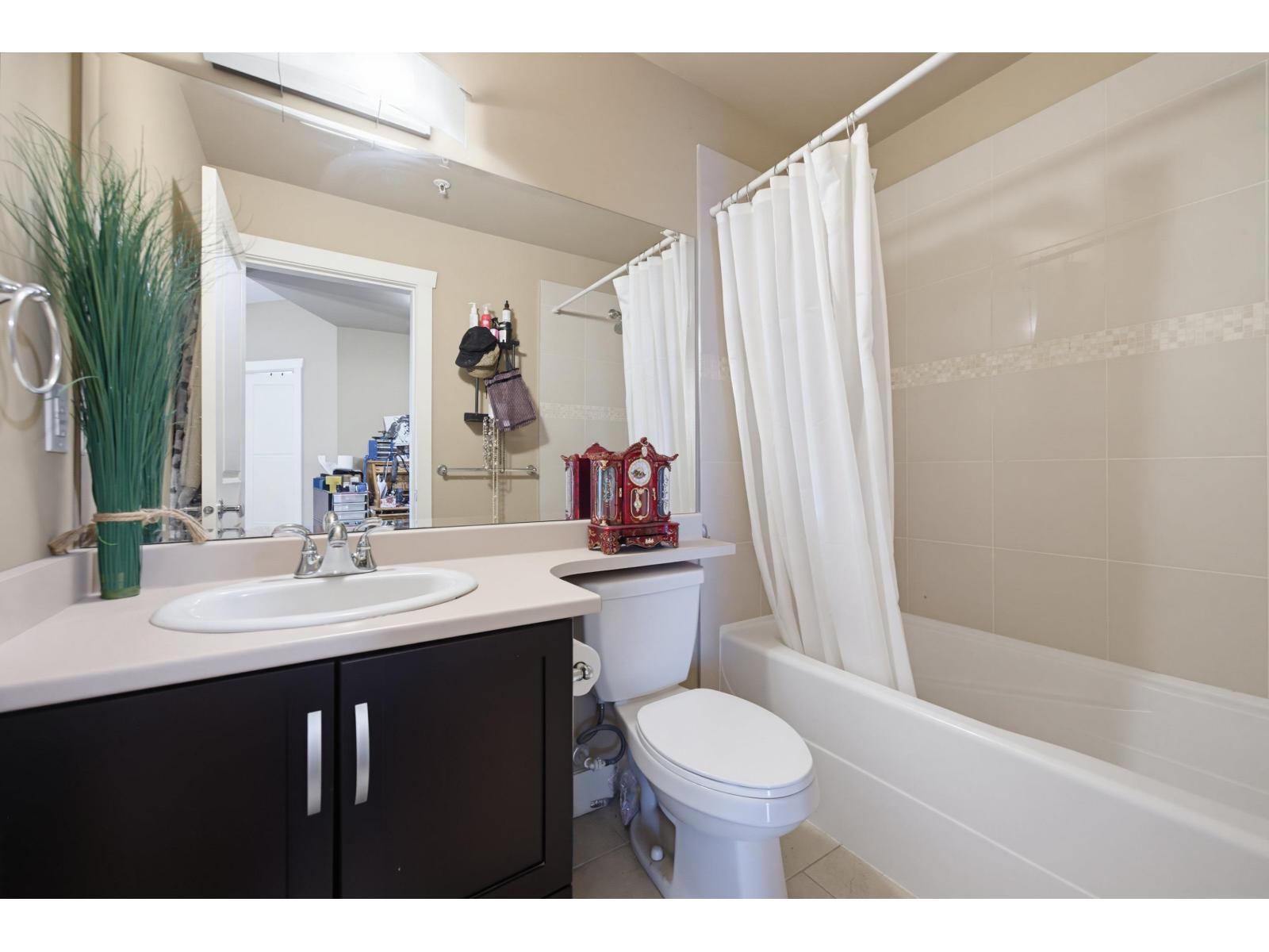 218 3192 Gladwin Road, Abbotsford, British Columbia  V2T 6M9 - Photo 15 - R3145412