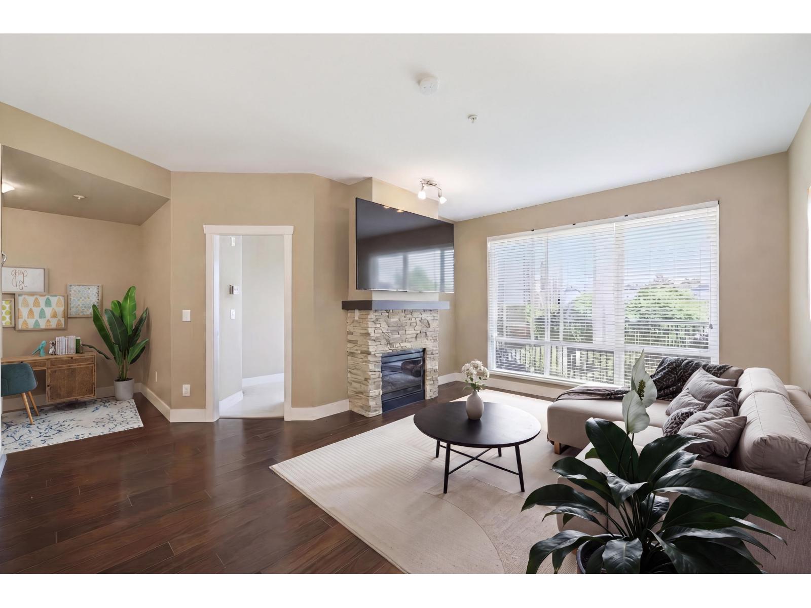 218 3192 Gladwin Road, Abbotsford, British Columbia  V2T 6M9 - Photo 3 - R3145412