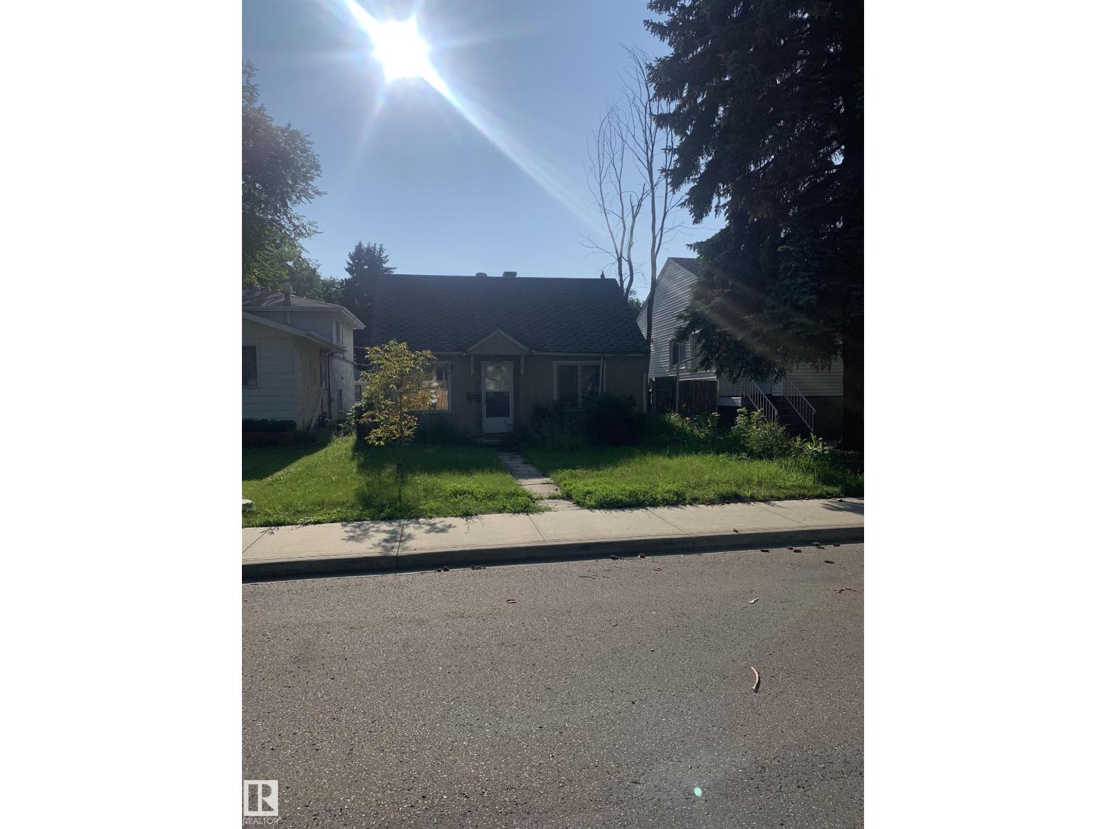 11906 63 ST NW, Edmonton, Alberta