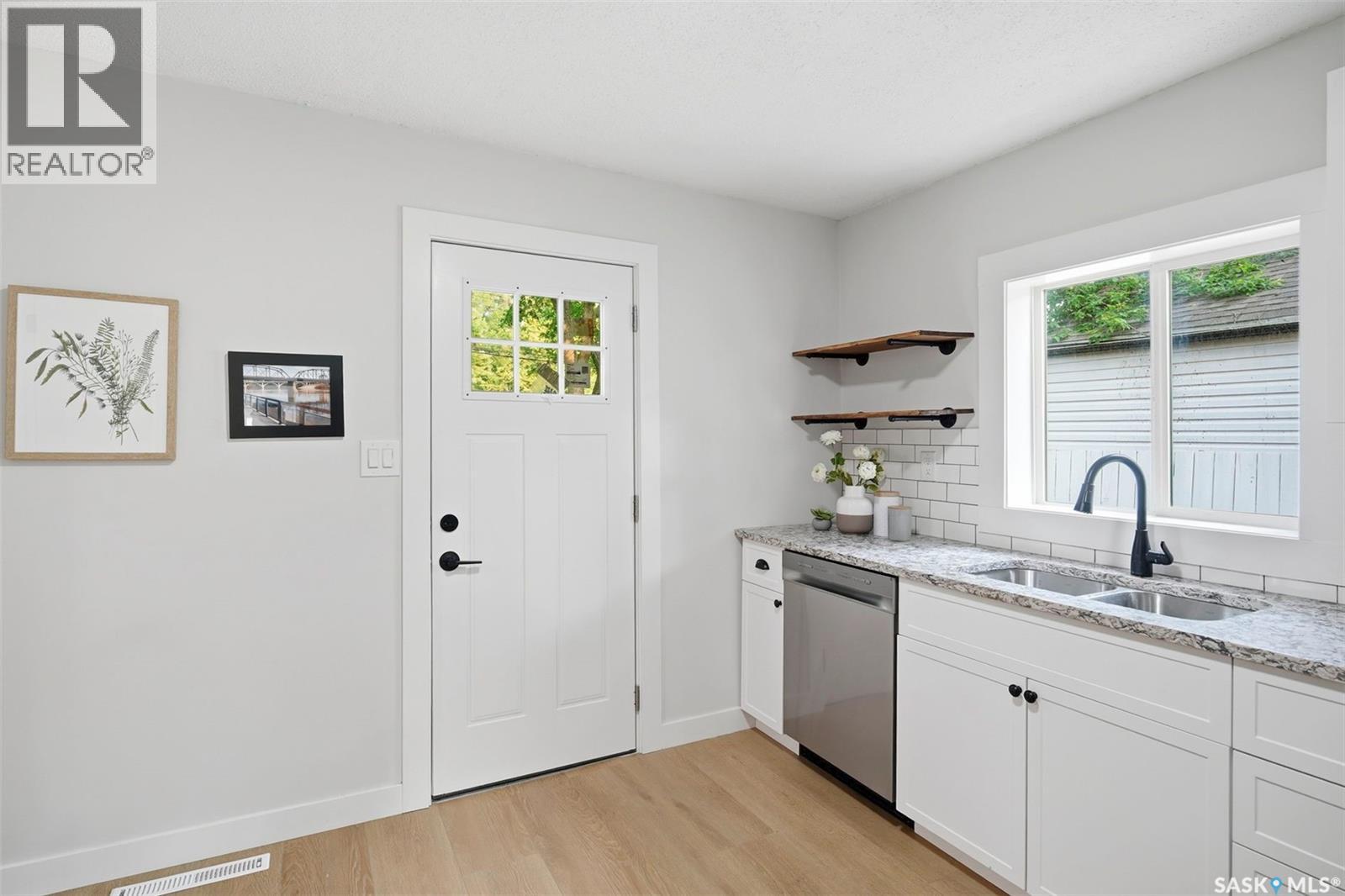 836 I Avenue S, Saskatoon, Saskatchewan  S7M 1Z3 - Photo 11 - SK043526