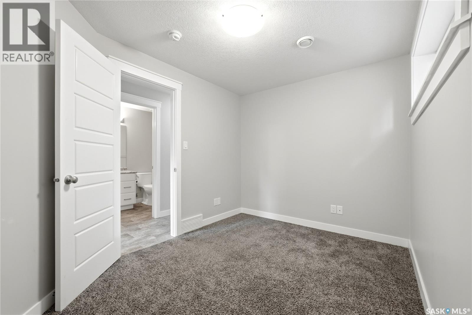 2871 Garnet Street, Regina, Saskatchewan  S4S 1X1 - Photo 33 - SK043517