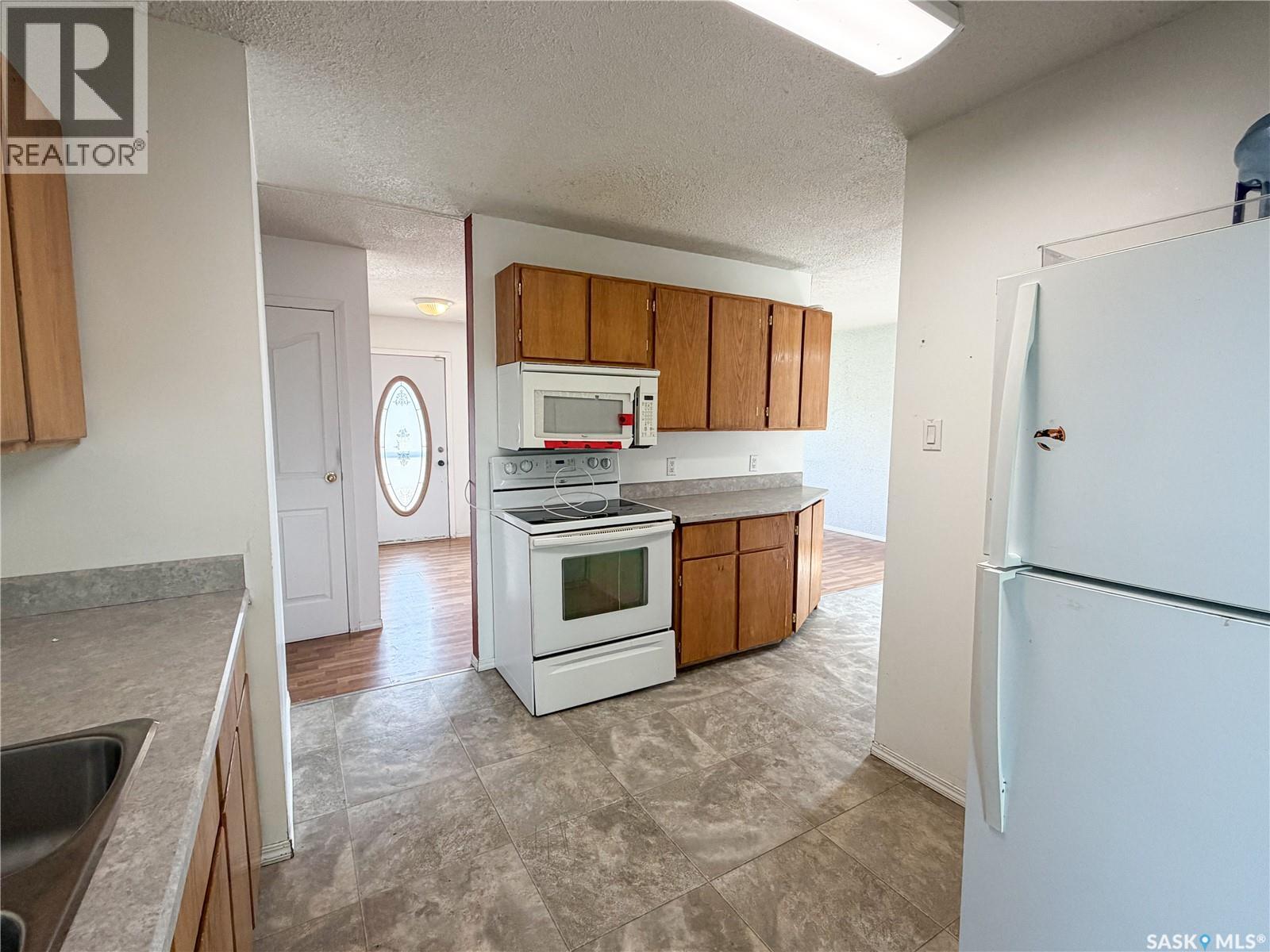7 Dunfield Crescent, Meadow Lake, Saskatchewan  S9X 1E6 - Photo 7 - SK036545