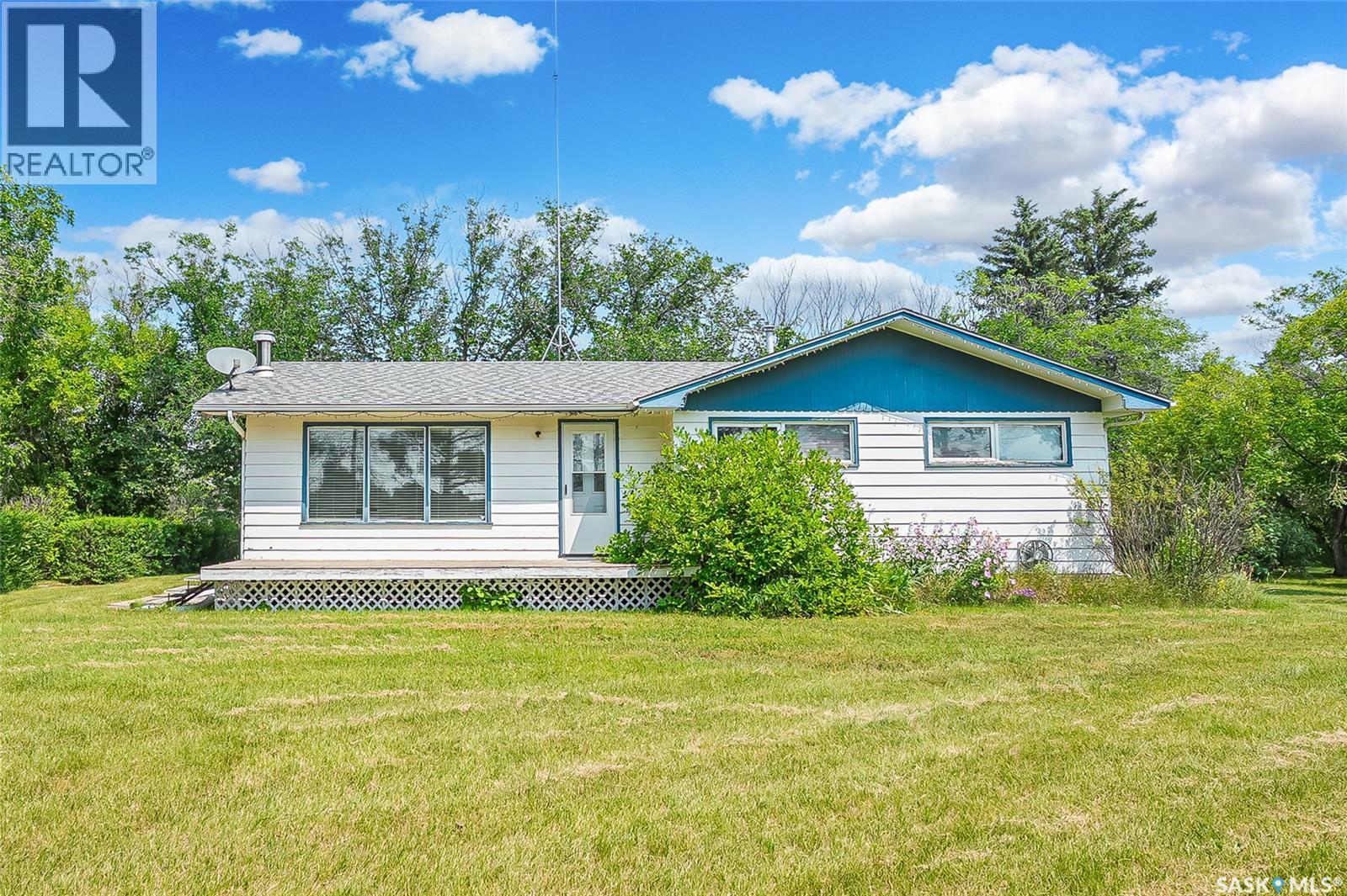 Highway 16 Acreage, blucher rm no. 343, Saskatchewan